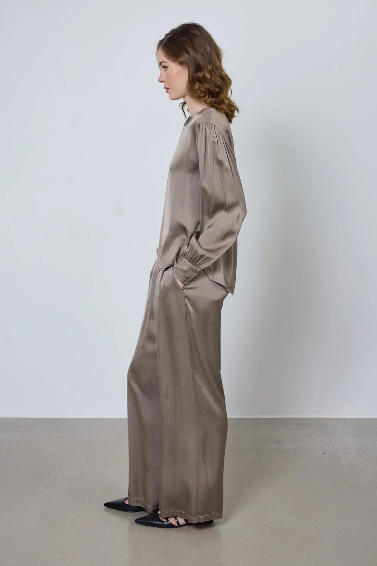 Pantalon long en satin femme - photo 6 - Love at Me