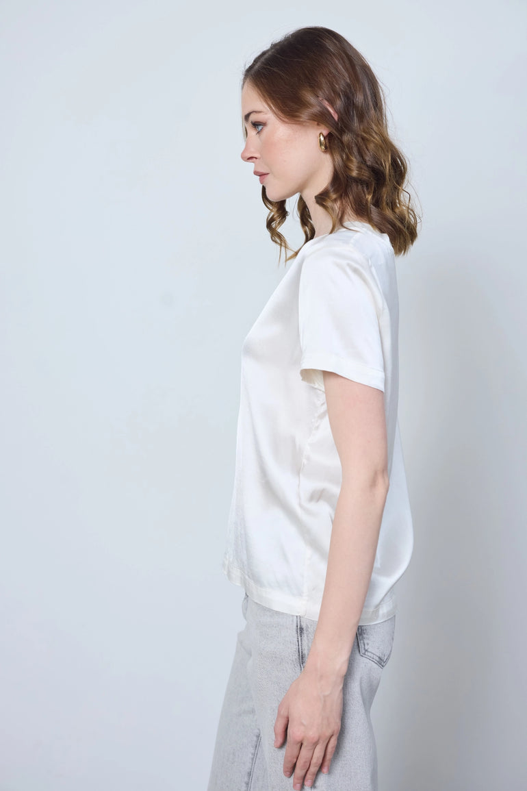 T-shirt en satin col rond manches courtes femme - photo 8 - Love at Me