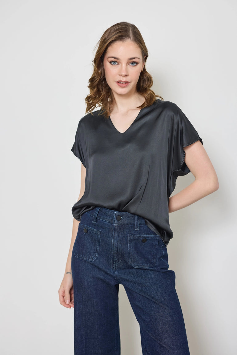 Top en satin col V manches courtes femme - photo 2 - Love at Me