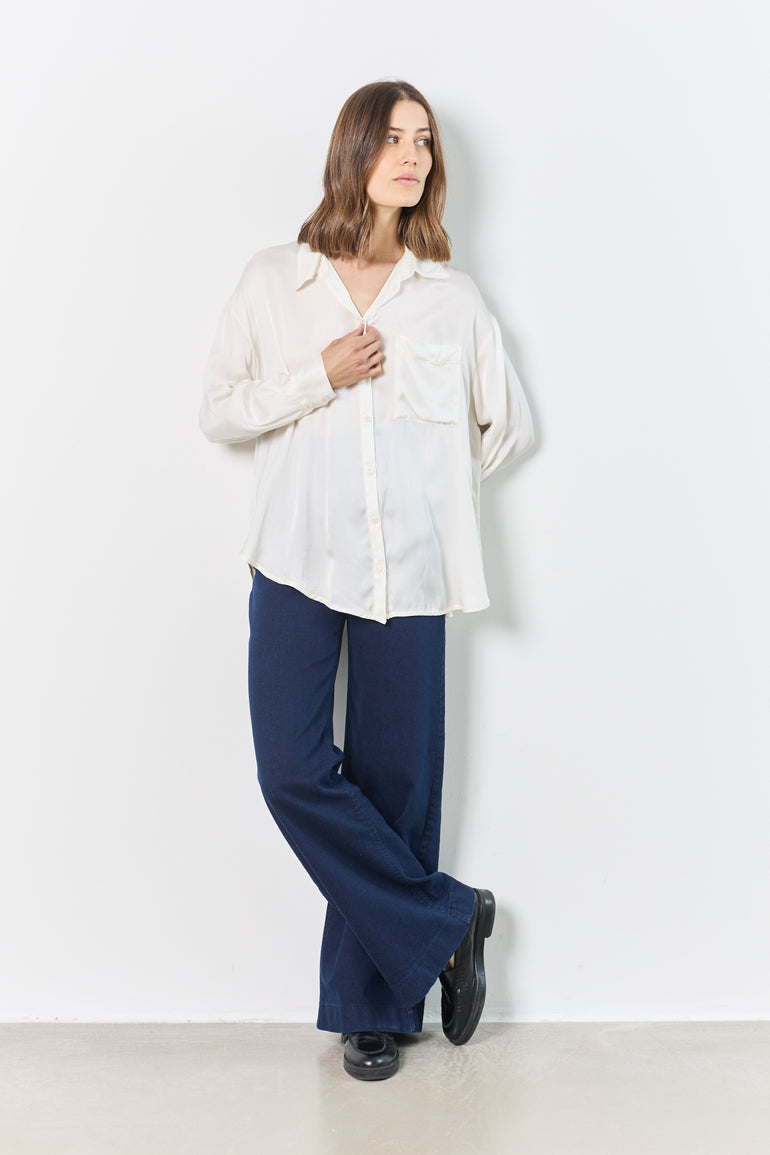 Chemise en satin manches longues femme - photo 3 - Love at Me