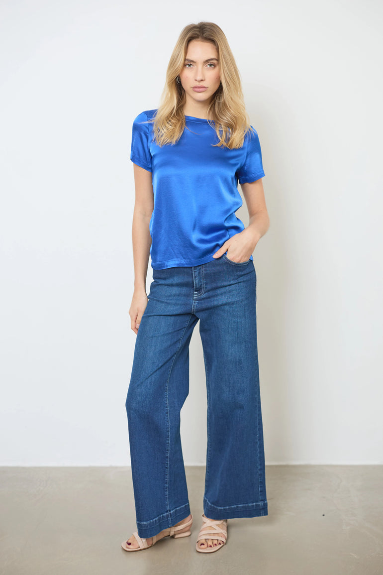 T-shirt en satin col rond manches courtes femme - photo 7 - Love at Me