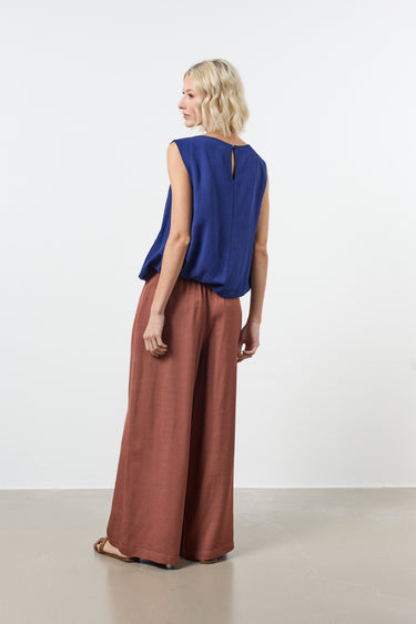 Top sans manche bouffant