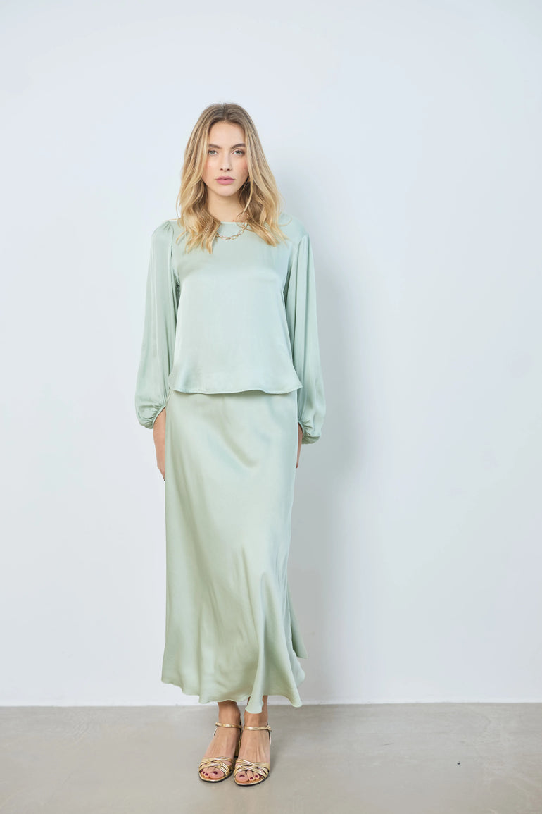 Blouse en satin manches longues femme - photo 13 - Love at Me