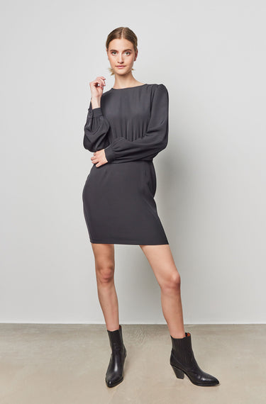 geribde jurk met split aan de achterkant