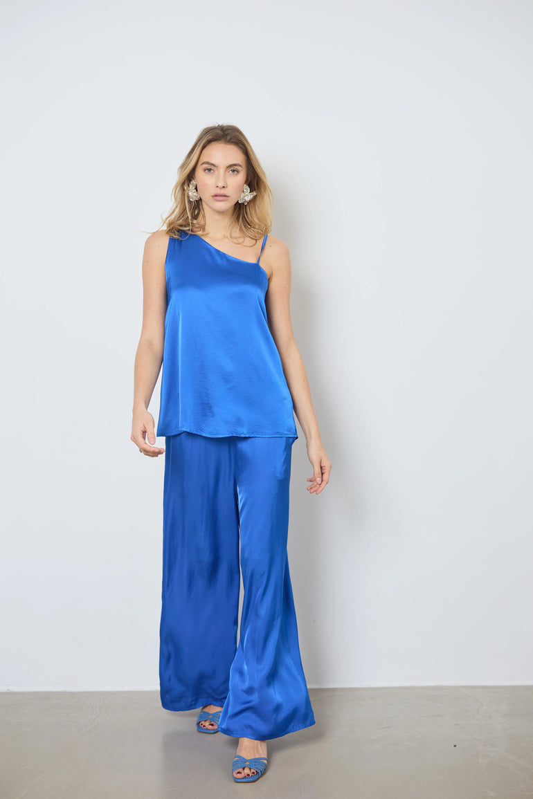 Top en satin asymétrique sans manches femme - photo 7 - Love at Me