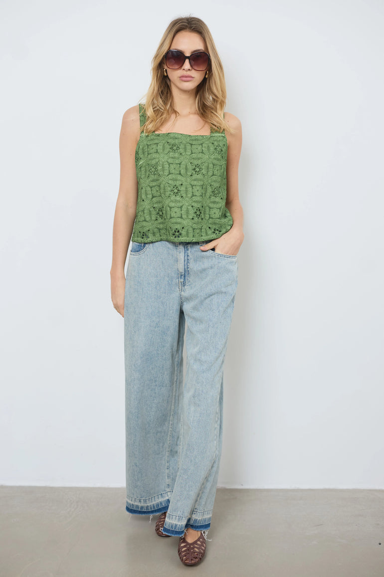 Top en coton col V sans manches femme - photo 2 - Love at Me