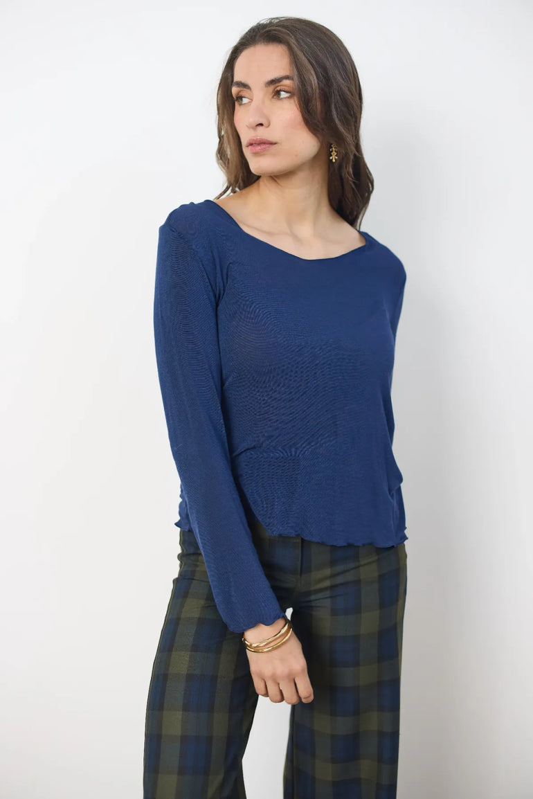 t shirt romane