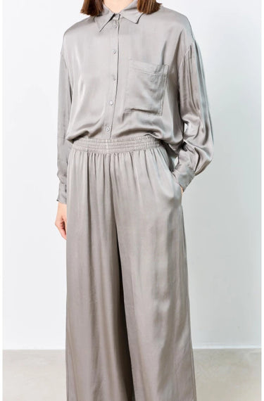 Wide elastic pants