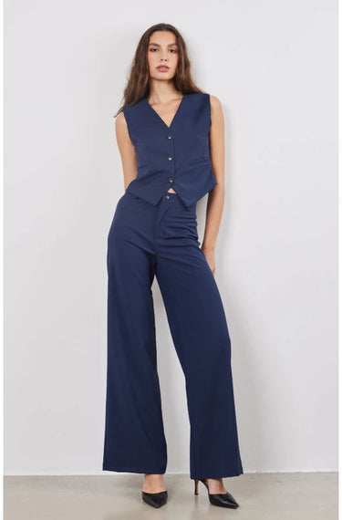 Veste sans manches boutonée