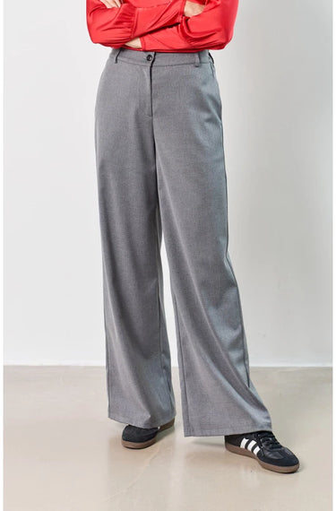Wide pants with elasticated back