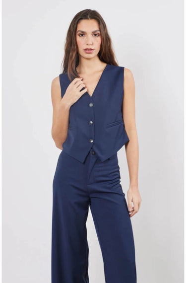 Veste sans manches boutonée